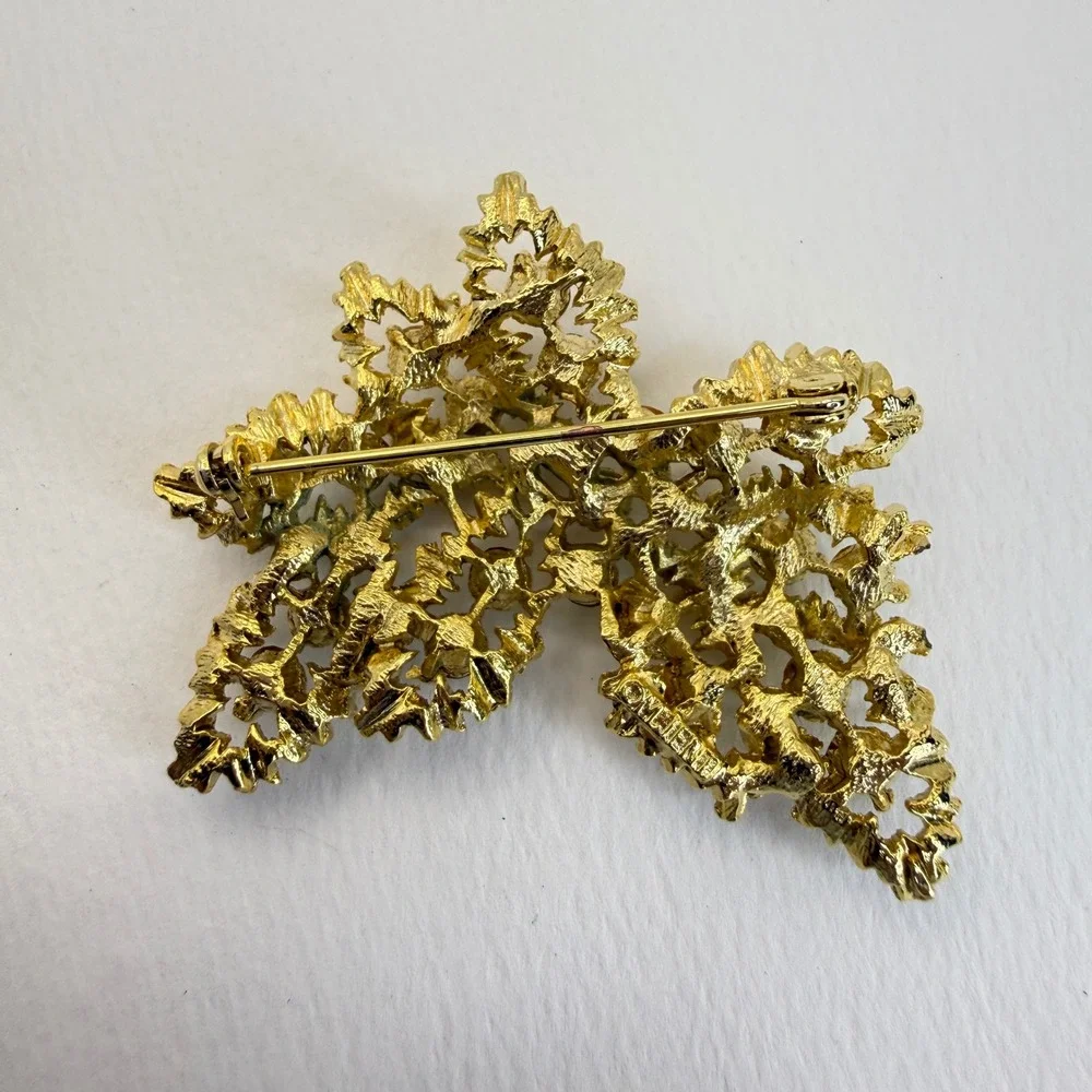 Vintage MJ Ent Floral Rhinestone Brooch Pin Textured Leaf Spray Gold Tone‎
